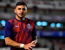 ALEXIS VEGA. A la espera de conocer el estado de su jugador, Chivas disputará próximamente un juego de vida o muerte ante Puebla, esto por el Repechaje a los Cuartos de Final del Apertura 2021. IMAGO7