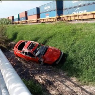 Seguridad en Jalisco: Fallece conductor de auto arrastrado por el tren en Tlajomulco