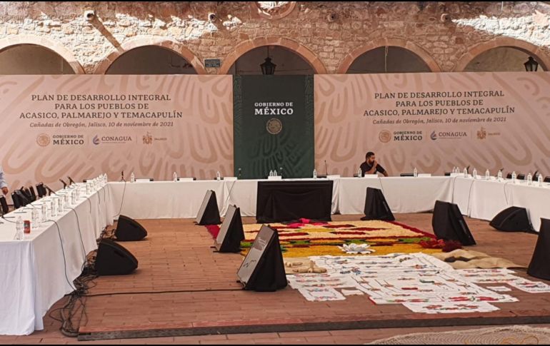 Se espera que en unos minutos comience la reunión que significa la tercera visita de AMLO a Temacapulín. EL INFORMADOR