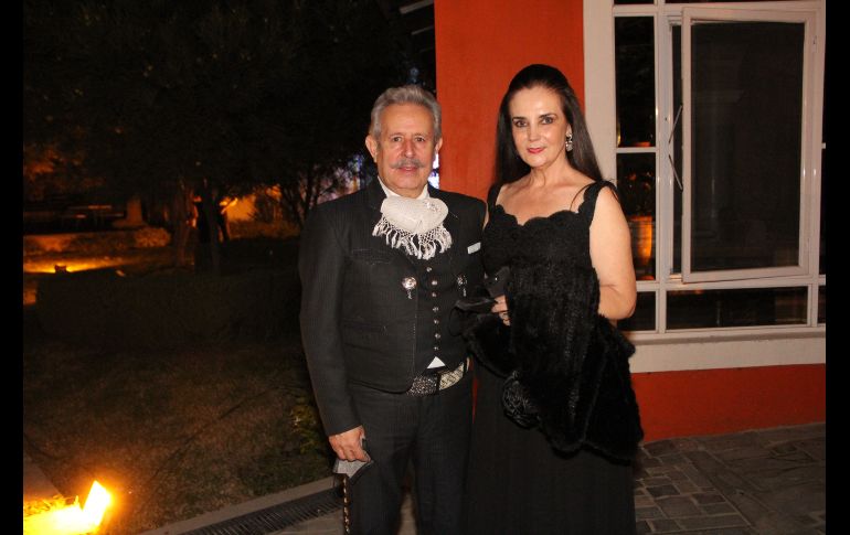 Gabriel Sánchez y Ana Rosa de Sánchez. GENTE BIEN JALISCO/ESMERALDA ESCAMILLA