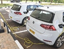 Ford, Mercedes-Benz, General Motors y Volvo suscribieron el texto. AFP/S. Maina