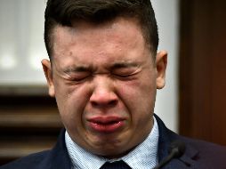 Acusado de asesinato, Kyle Rittenhouse se declara inocente. AP / S. Krajacic