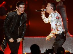 Adriel Favela (i) fue criticado por su actitud grosera. AP/ARCHIVO