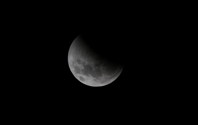 El eclipse lunar podrá ser apreciado en su mayor magnitud el 19 de noviembre. ESPECIAL/Photo by Marcus Dall Col on Unsplash