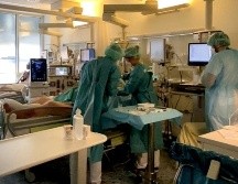 De los 18 pacientes en la sala de cuidados intensivos para enfermos de covid-19 en este hospital en Leipzig, 14 no estaban vacunados.