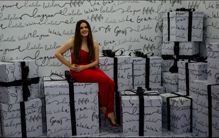Camila Fernández. La cantante posa para esta casa editorial desde un centro comercial de Guadalajara.  EL INFORMADOR/G. Gallo