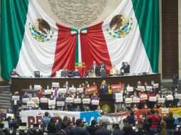 Los líderes del PRI, PAN y PRD afirman que continuarán con los debates, sin importar el tiempo que les lleve. SUN/G. Espinosa