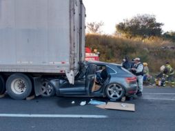 Los hechos ocurrieron alrededor de las 7:00 horas en el kilómetro 113 de la Carretera Lagos de Moreno - San Juan de los Lagos. ESPECIAL / Protección Civil Jalisco