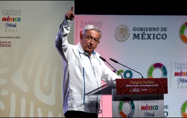 Andrés Manuel López Obrador encabezó la inauguración del 45 Tianguis Turístico en Yucatán. EFE/L. HERNÁNDEZ
