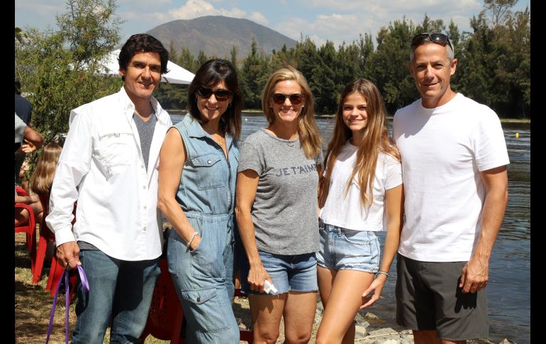 Francisco Ángel, Nuria Casulleras, Aline, Martina y Sergio Font. GENTE BIEN JALISCO/CLAUDIO JIMENO