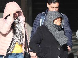 Así que ya sabes, solo elige un conjunto de ropa adecuado para cuidarte, formando capas que te mantengan calientito en la temporada de frío que está por iniciar. SUN / ARCHIVO