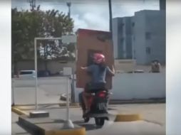 Para muchos, el suceso significó una tragedia al empatizar con la pareja que, según interpretaban, ahorró para comprar su televisión y ahora no tienen nada; mientras que otros hacían mofa del accidente. YOUTUBE / Historias Impactantes