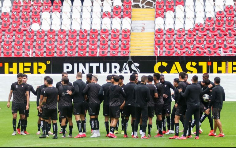 PREPARADOS. Además de llevar a cabo las prácticas en El Briseño, los rojinegros también lo harán en el Estadio Jalisco. IMAGO7