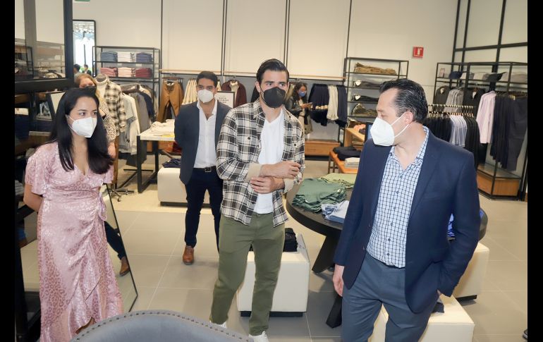 Recorrido por la tienda. GENTE BIEN JALISCO/ CLAUDIO JIMENO