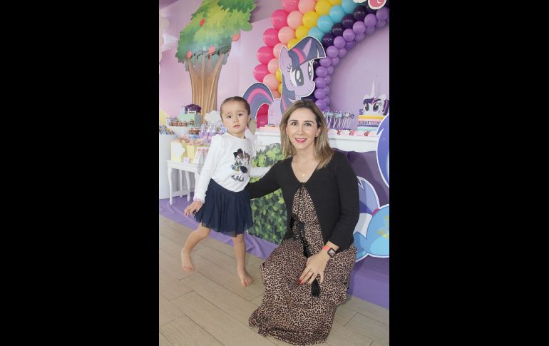Isabella cumple 5 años. GENTE BIEN JALISCO/ ESMERALDA ESCAMILLA