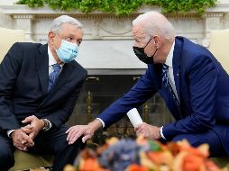 Andrés Manuel López Obrador y Joe Biden se reunieron por primera vez en persona hoy, en la oficina Oval de la Casa Blanca. AP/S. Walsh