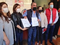 Diferentes partidos políticos se unieron en favor de la víctima y pidieron que el caso no quede impune. EL INFORMADOR/R. RIVAS