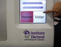 Durante el proceso electoral ordinario, en mayo pasado, la Comisión de Quejas del IEPC aplicó una medida similar y ordenó al gobernador retirar 20 mensajes en redes sociales. EL INFORMADOR/ARCHIVO