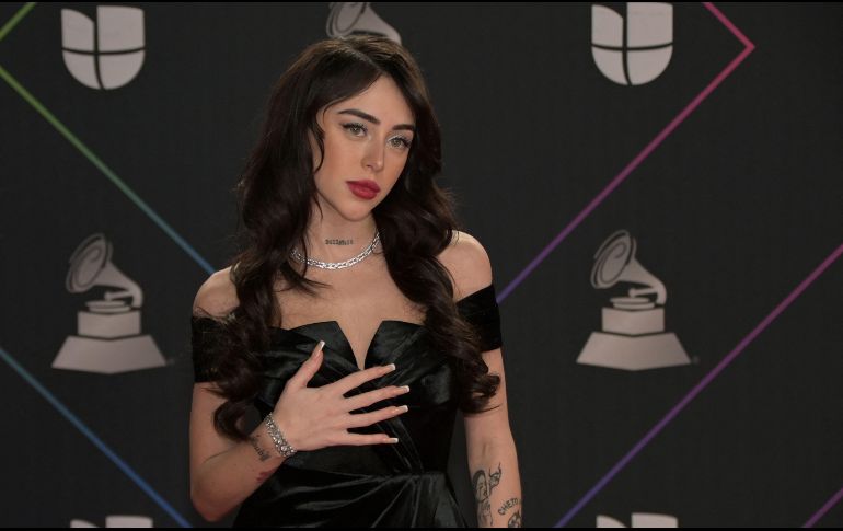 Nicki Nicole presume su belleza en los Latin Grammy 2021. AFP / B. Bennett
