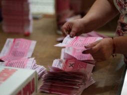 Tras una inconformidad presentada por Morena, la Comisión de Quejas ordenó eliminar 39 publicaciones del gobernador y funcionarios estatales que promovían la consulta sobre el pacto fiscal. SUN/ARCHIVO