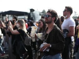 El ambiente de fiesta y euforia se nota nuevamente en la curva 4 del Autódromo Hermanos Rodríguez. EFE/S. GUTIÉRREZ