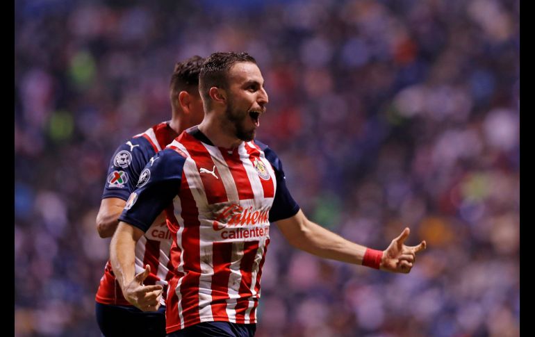 VENTAJA. Alejandro Mayorga se tendió de palomita para marcar el de la ventaja. IMAGO7