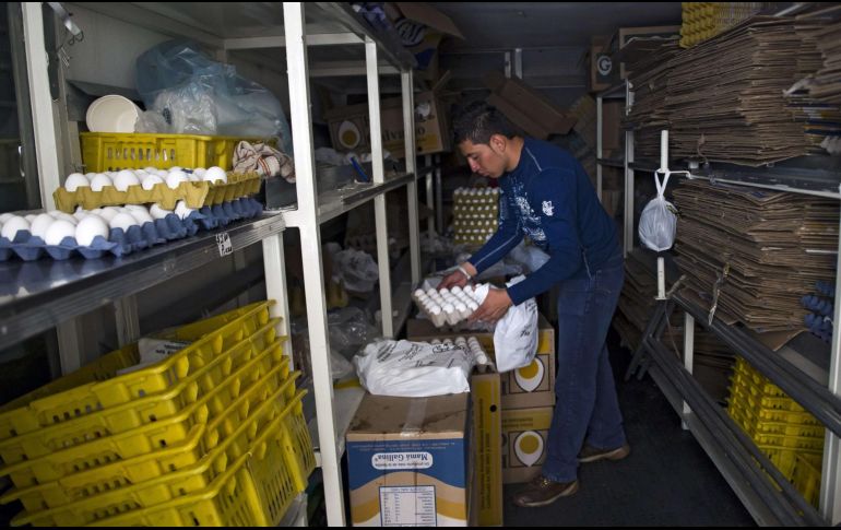 Proponen políticas públicas para que los consumidores puedan contar con alternativas más sanas o mejores. AFP/Archivo