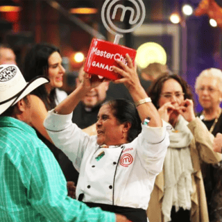 Clausuran restaurante de la ganadora de MasterChef Honorina Arroyo, por arrojar desechos al río