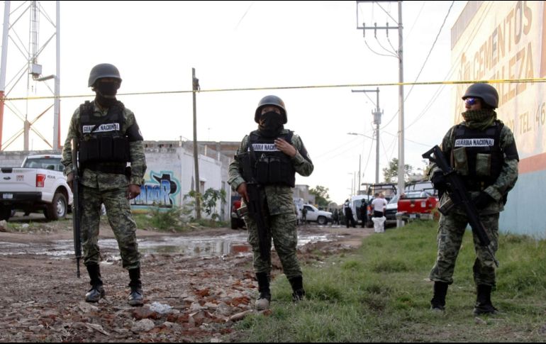 Sicarios dispararon en contra de los habitantes de Taixtán y del personal de Fuerzas Armadas, con rifles de alto poder y con drones cargados de explosivos hace unas semanas. AFP / ARCHIVO
