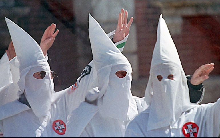 Llamados. Las autoridades han recibido reportes sobre la membresía de guardias al Ku Klux Klan. AP