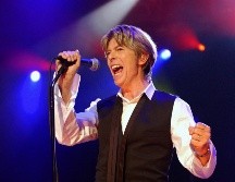 David Bowie luego de la batalla con Virgin se cansa y deja 