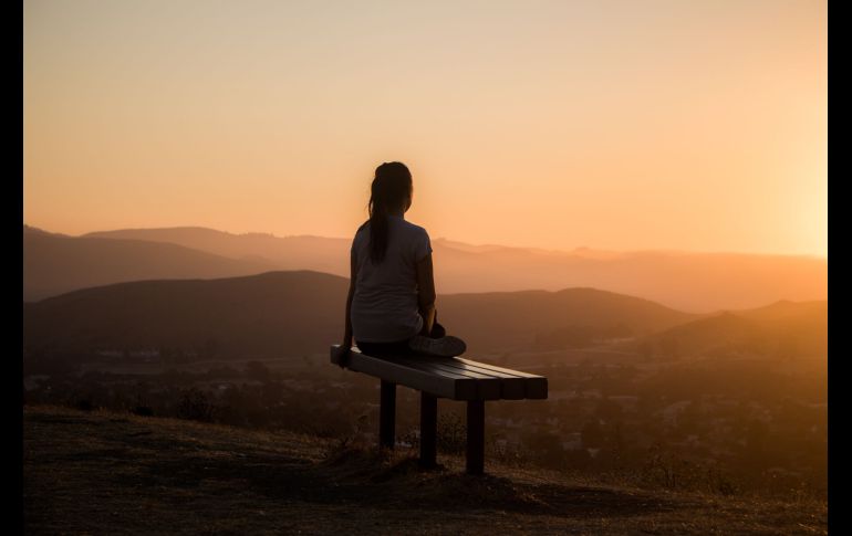 Las pérdidas provocan vacíos inevitables / Photo by Sage Friedman on Unsplash