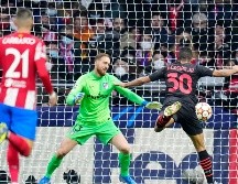 SOLITARIO. Atlético de Madrid jugó a no recibir gol y en los minutos finales lo pagó caro. AP/M. Fernandez