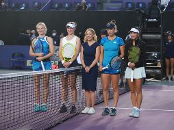 Barbora Krejcikova, Katerina Siniakova, Chris Evert, Elise Mertens y Su-Wei hsieh. GENTE BIEN JALISCO/TONY MARTÍNEZ