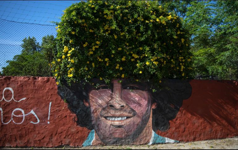 Poco después de la muerte de Diego Armando Maradona, proliferaron en Argentina murales con su imagen o de los momentos más emblemáticos de su carrera. AP / R. Abd