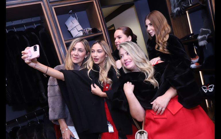 Gabriela Gómez, Andrea Castro, Dani Corona, Ivonne Orendain y Jo Martínez. GENTE BIEN JALISCO/CLAUDIO JIMENO