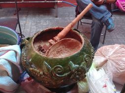 El champurrado es una bebida que se remonta hasta la época de los aztecas. NTX/ARCHIVO