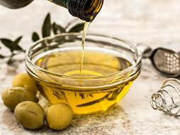 Algunos de los aceites vegetales más conocidos son el de oliva y el de aguacate, ¿cuál es tu favorito?. PIXABAY