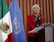 La presidenta del comité contra la desaparición forzada, Carmen Rosa Villa, habla durante una conferencia de prensa en la Ciudad de México. EFE/J. Méndez