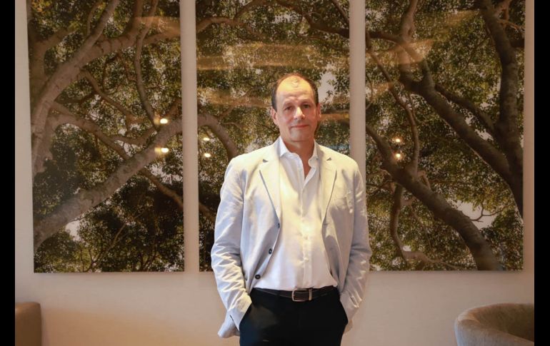 Su pasión por la Otología y la Tecnología lo inspiraron a crear este implante coclear / Foto: Tony Martínez