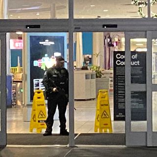 Estados Unidos: Tiroteo en centro comercial de Tacoma deja un herido