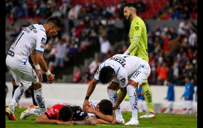 LEY DEL EX. Ponchito Gonzáles le dio vida a los Rayados, aunque su gol le costó salir lesionado del duelo. IMAGO7