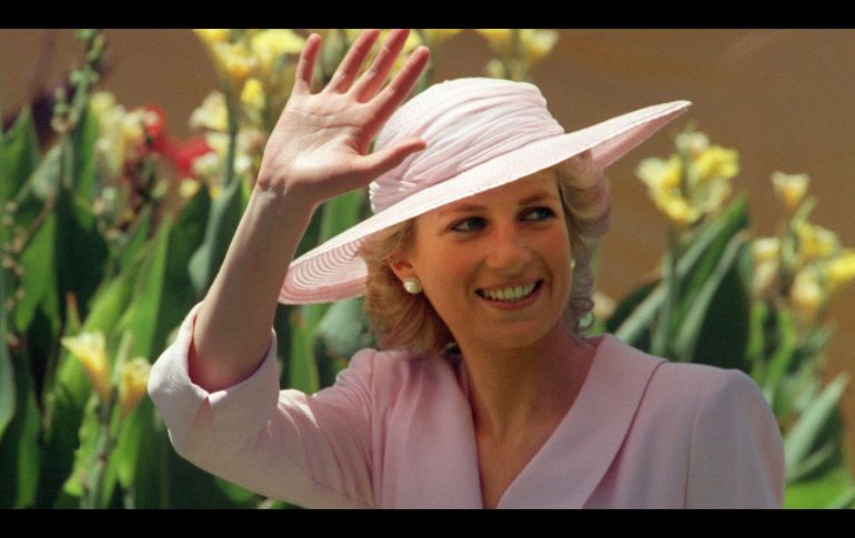 Lady Diana Spencer es, según infinidad de publicaciones de ayer y hoy, la mujer más famosa de la historia. AFP/ PATRICK RIVIERE