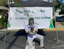Bosque Urbano de Extra regaló este domingo cedros blancos en el módulo de la Vía RecreActiva de Zapopan