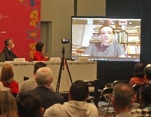 María José Ferrada se conectó por videollamada a la entrega del premio en Expo Guadalajara. EL INFORMADOR/A. Camacho