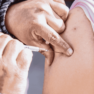 México prepara plan para aplicar la tercera dosis contra COVID-19