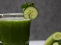 Hoy prepara agua de pepino. ESPECIAL/Photo by Truong Dat on Unsplash.