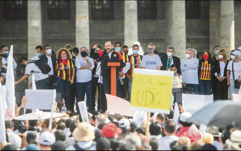 Villanueva. El Rector de la U de G hizo acto de presencia en la manifestación, generada por la misma casa de estudios. El Informador/ G. Gallo
