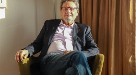 Élmer Mendoza. GENTE BIEN • TONY MARTÍNEZ.