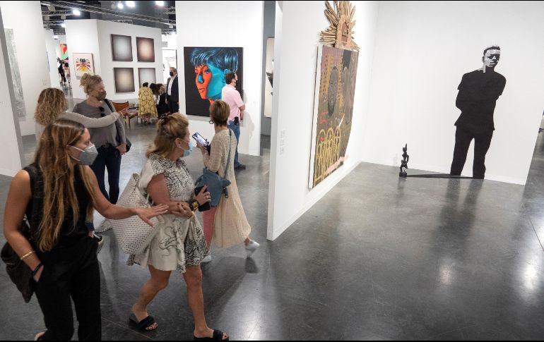 La feria Art Basel 2021 regresó con 253 galerías y un gran número de coleccionistas, artistas y amantes del arte. EFE / ARCHIVO